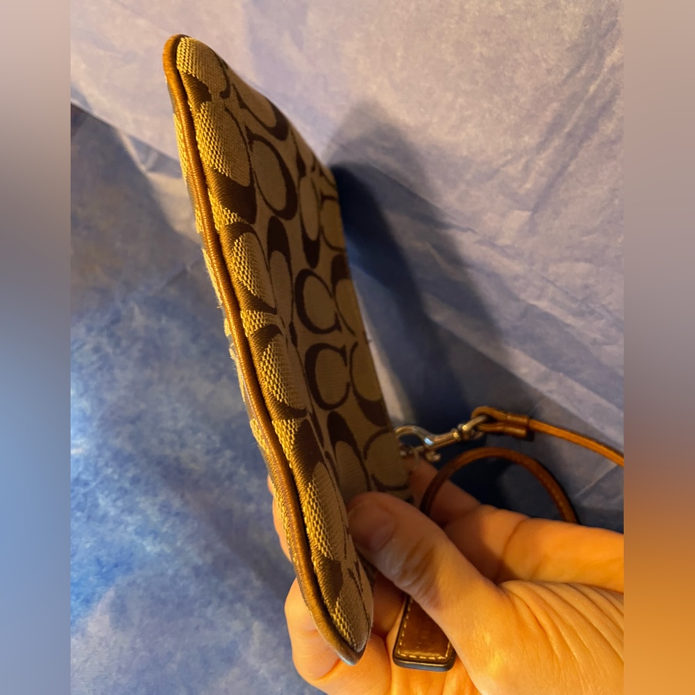 Coach’s Signature C Pattern Jacquard Canvas Wrist… - image 6